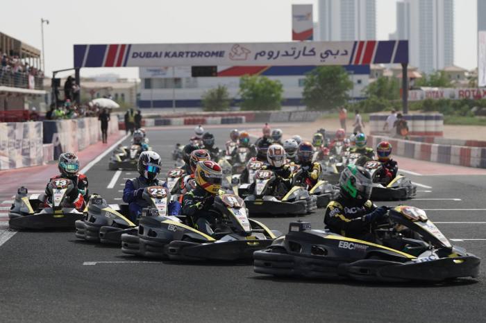 Fernando Alonso correrà alla 24 ore di Dubai Kartdrome Powered by EBC Brakes: ultima possibilità di entrare mentre il grande schieramento si prepara per una resa dei conti